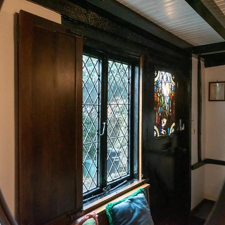 15Th Century Tiny Character Cottage-Henley Centre Dış mekan fotoğraf