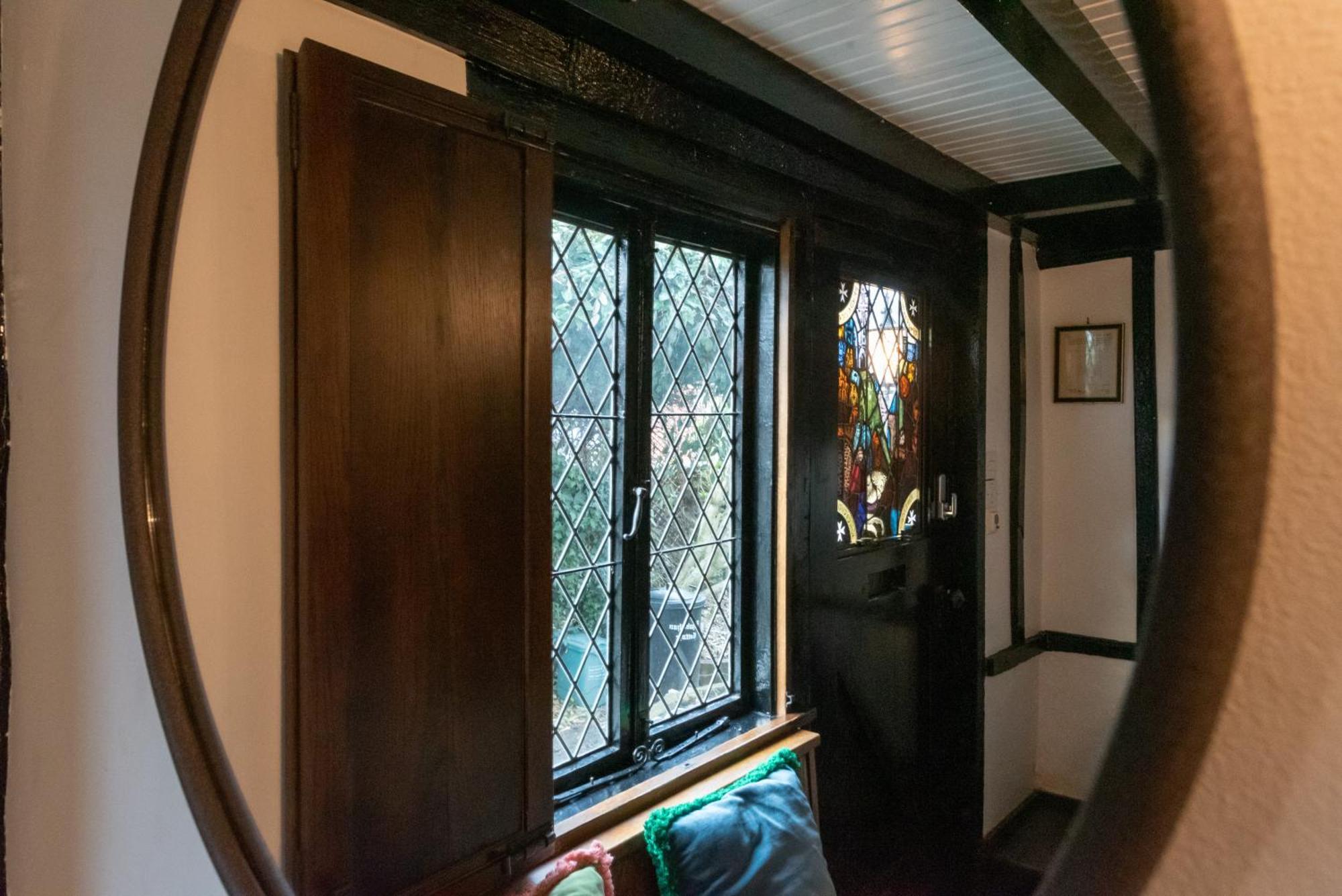 15Th Century Tiny Character Cottage-Henley Centre Dış mekan fotoğraf